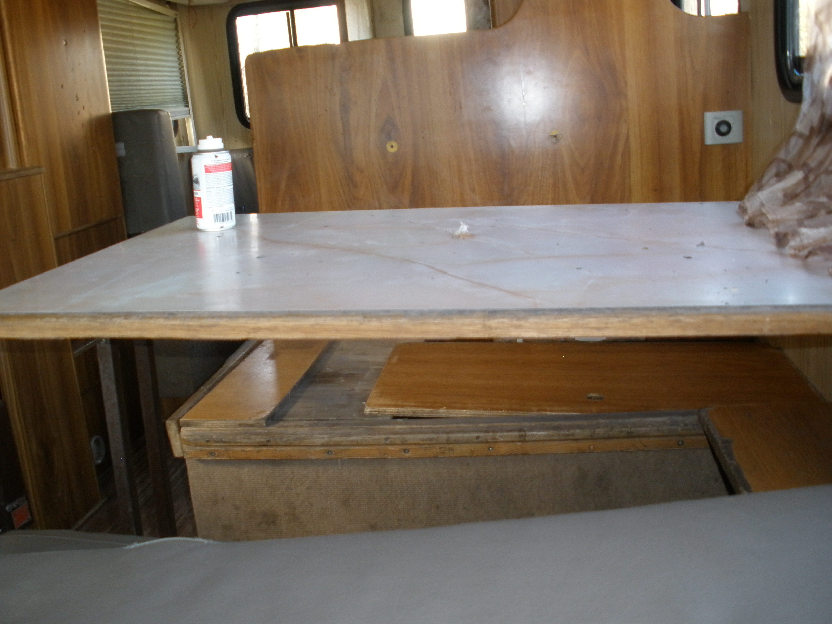 Photos du Camping-car Peugeot J5 Autostar Intérieur avant rénovation